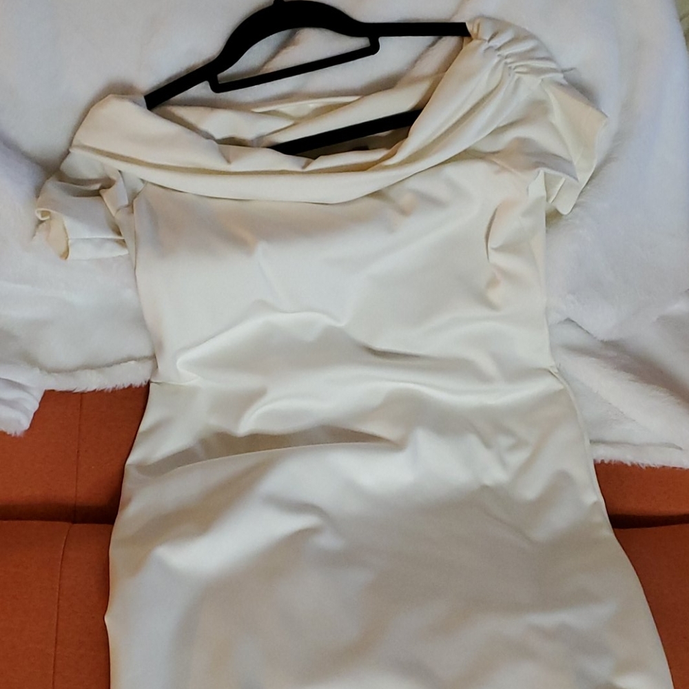 Maternity Dress - Picture 4 of 5